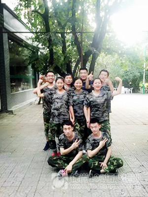 明炜商贸团队拓展培训(图8)