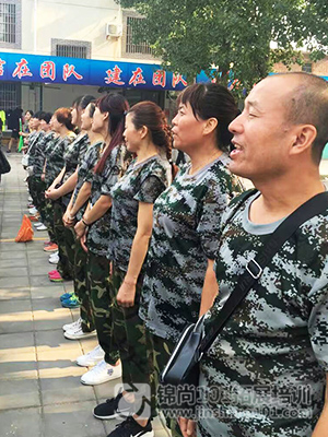 西安某幼儿园全体教师拓展培训(图7)