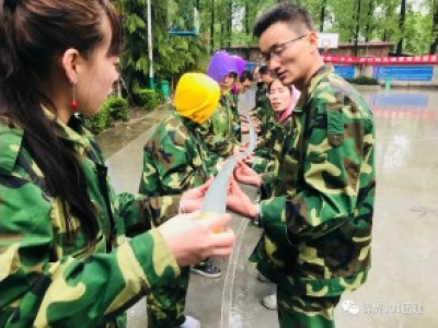 新华保险尚锦团队拓展丨锦尚101团建