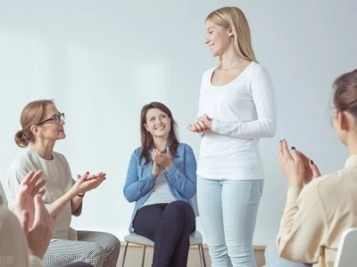 销售团队开展拓展培训活动的效果 