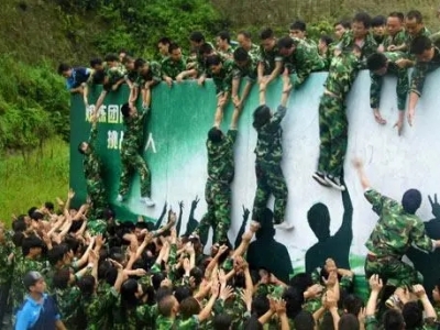 毕业墙拓展训练心得体会